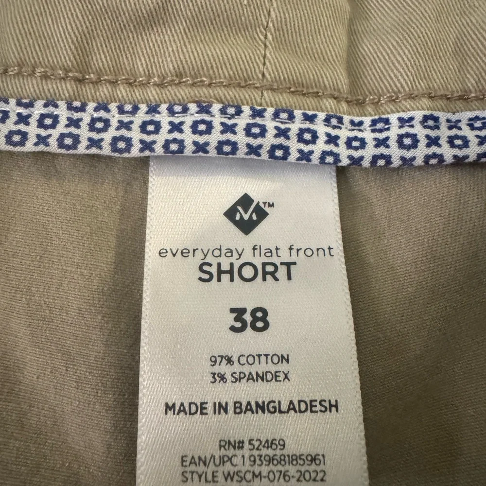 Men’s Khaki Shorts. Size 38